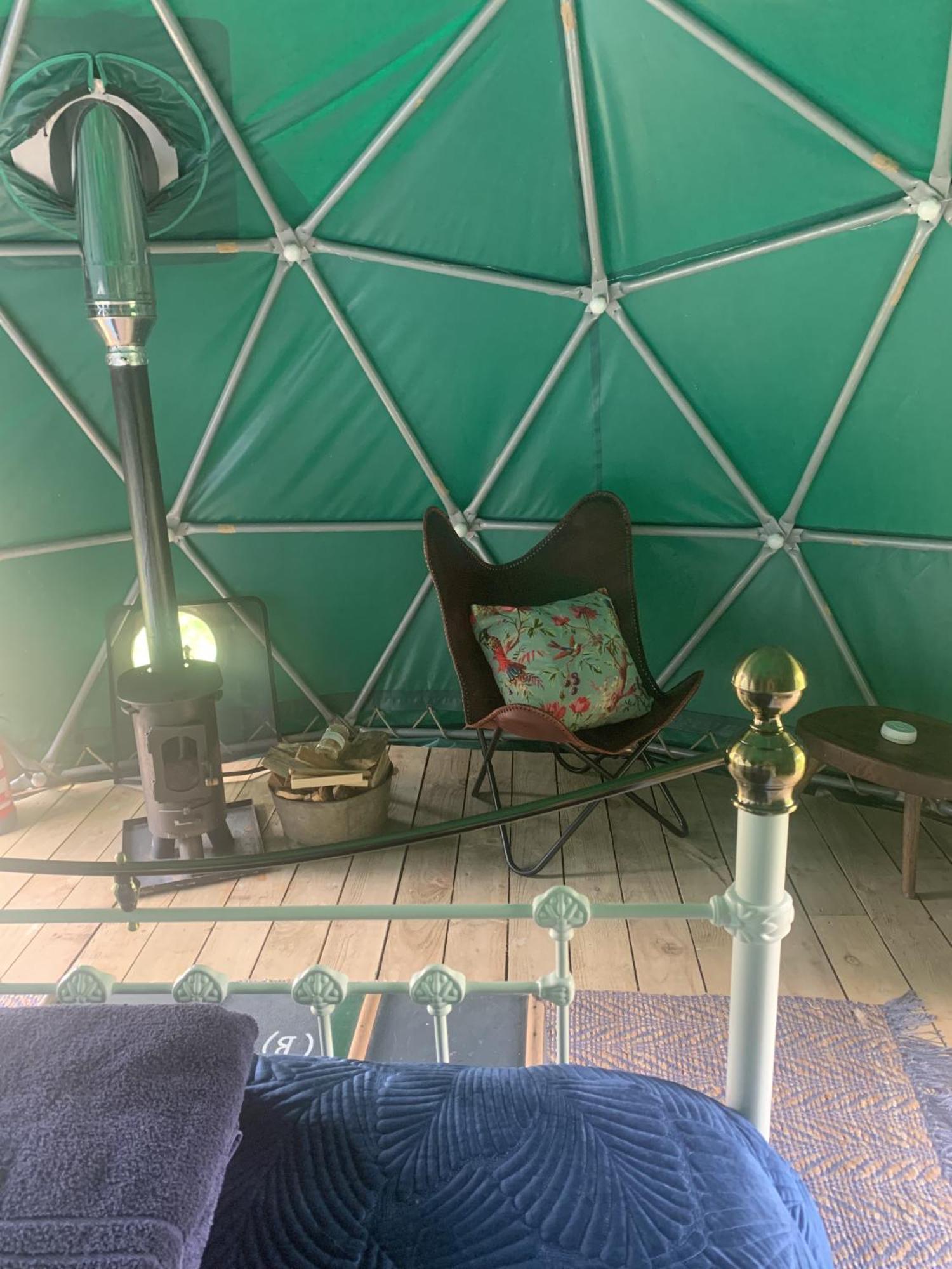 Hotel Ceridwen Glamping, Double Decker Bus And Yurts Llandysul Exterior foto