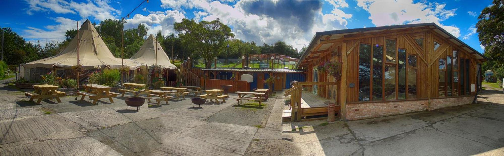 Hotel Ceridwen Glamping, Double Decker Bus And Yurts Llandysul Exterior foto